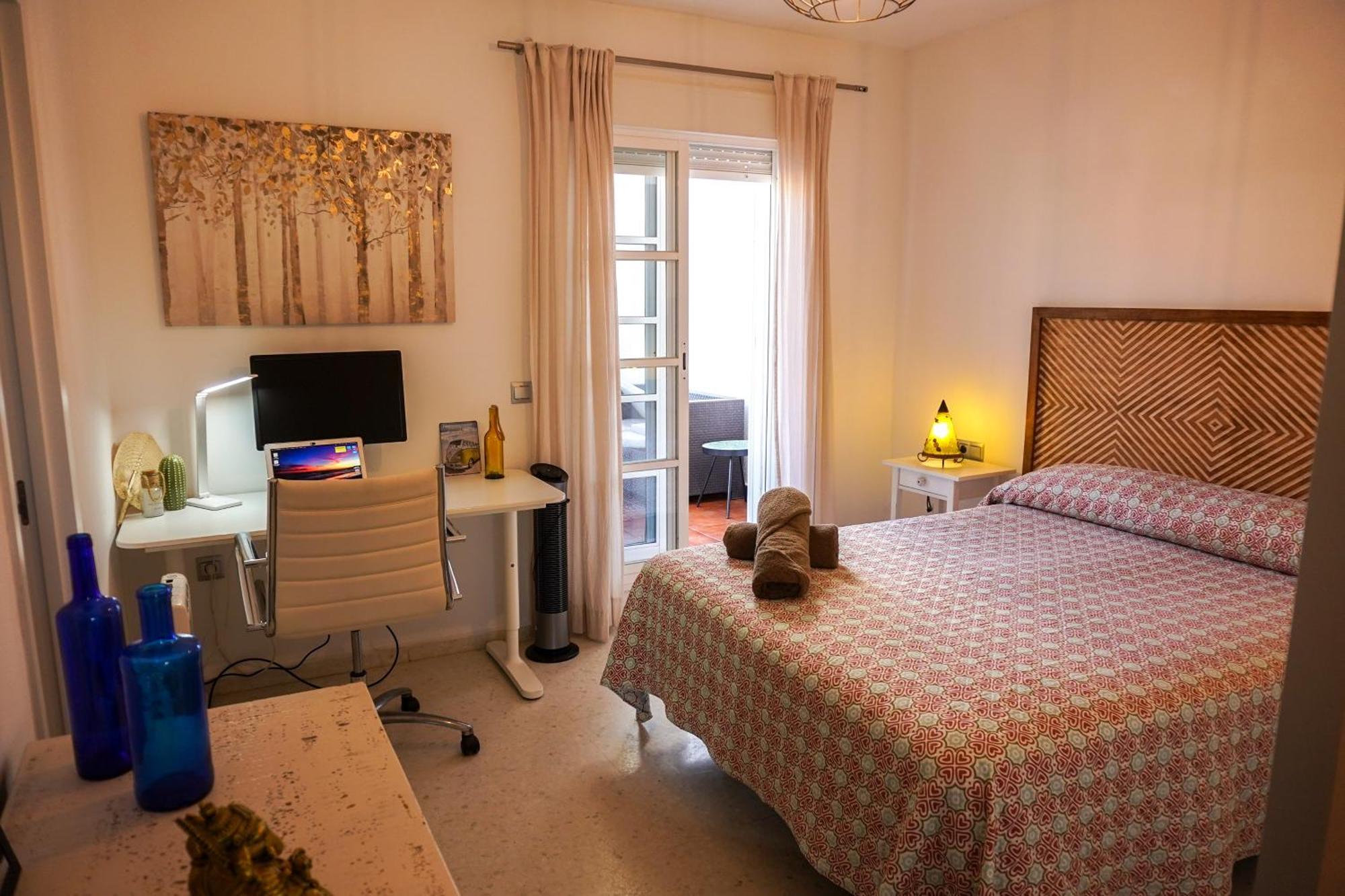 Family House 5 Min Walk To The And Old Town Chalet *